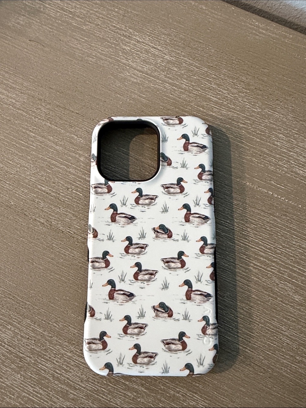 White Duck-Print Protective Phone Case - Charming Slim Cover
